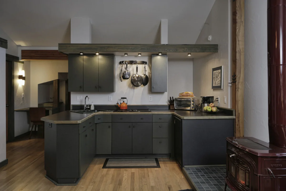 Day Residence — Girdwood, AK